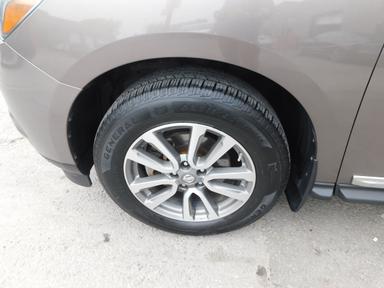 Nissan Pathfinder 2013 - Thumbnail 16