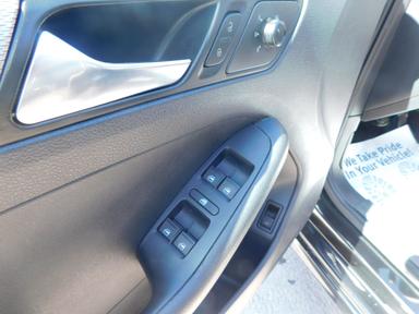 Volkswagen Jetta 2016 - Thumbnail 24