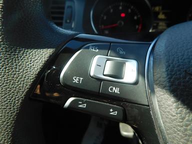 Volkswagen Jetta 2016 - Thumbnail 28