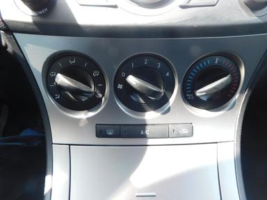 Mazda MAZDA3 2011 - Thumbnail 31
