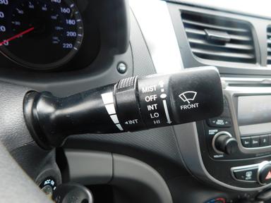 Hyundai Accent 2016 - Thumbnail 31