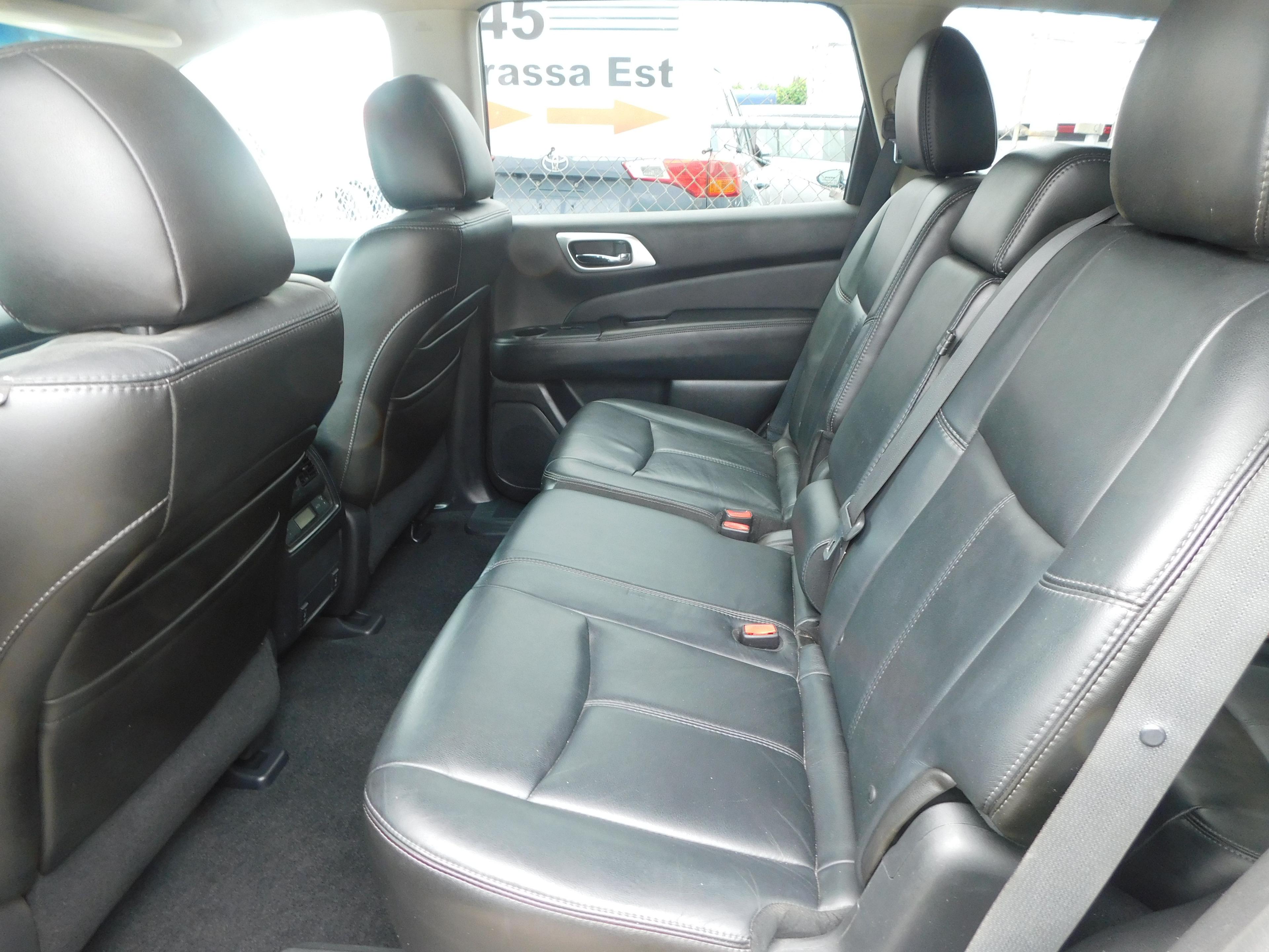 Nissan Pathfinder 2013 - Image 25