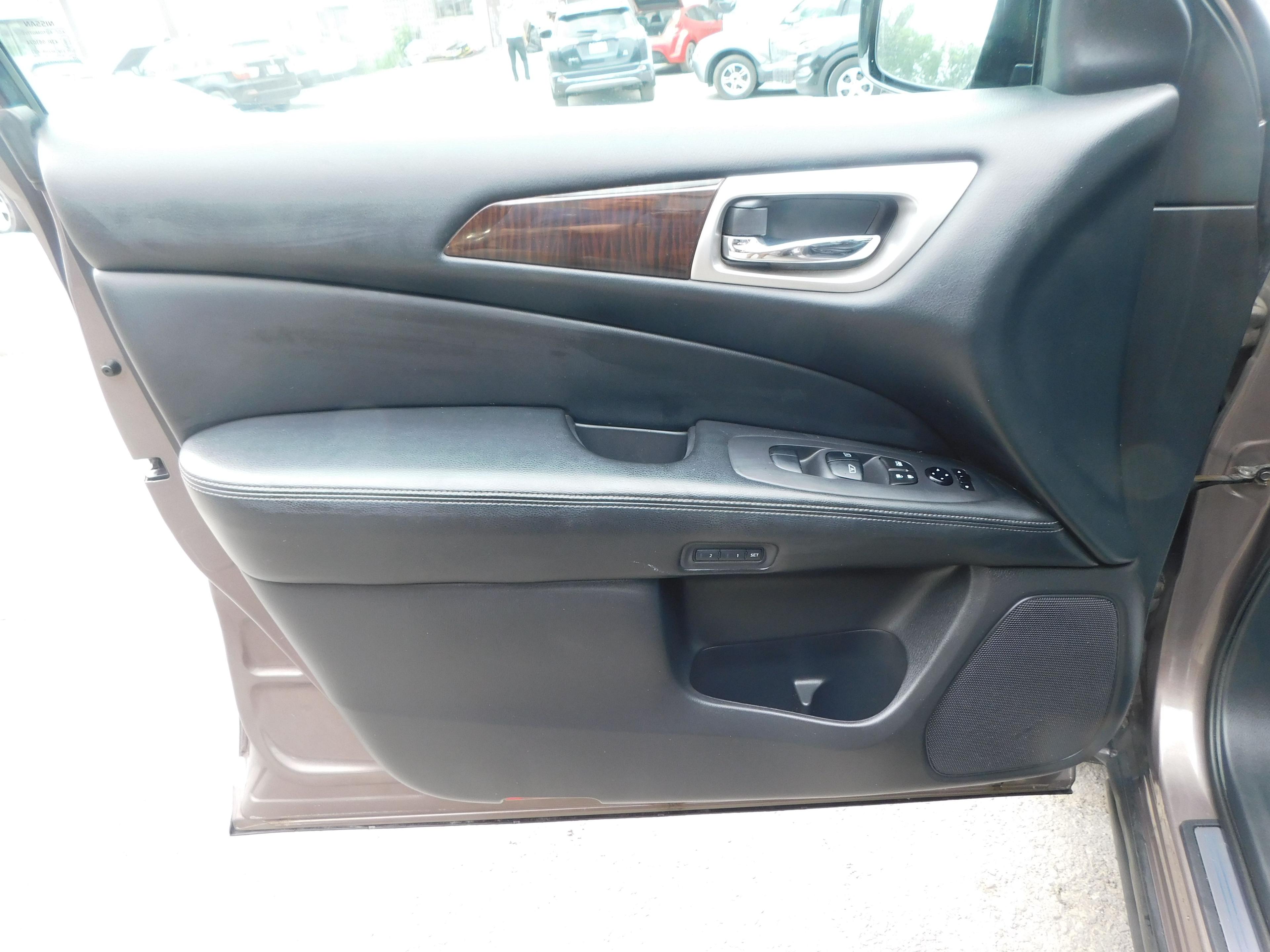 Nissan Pathfinder 2013 - Image 27