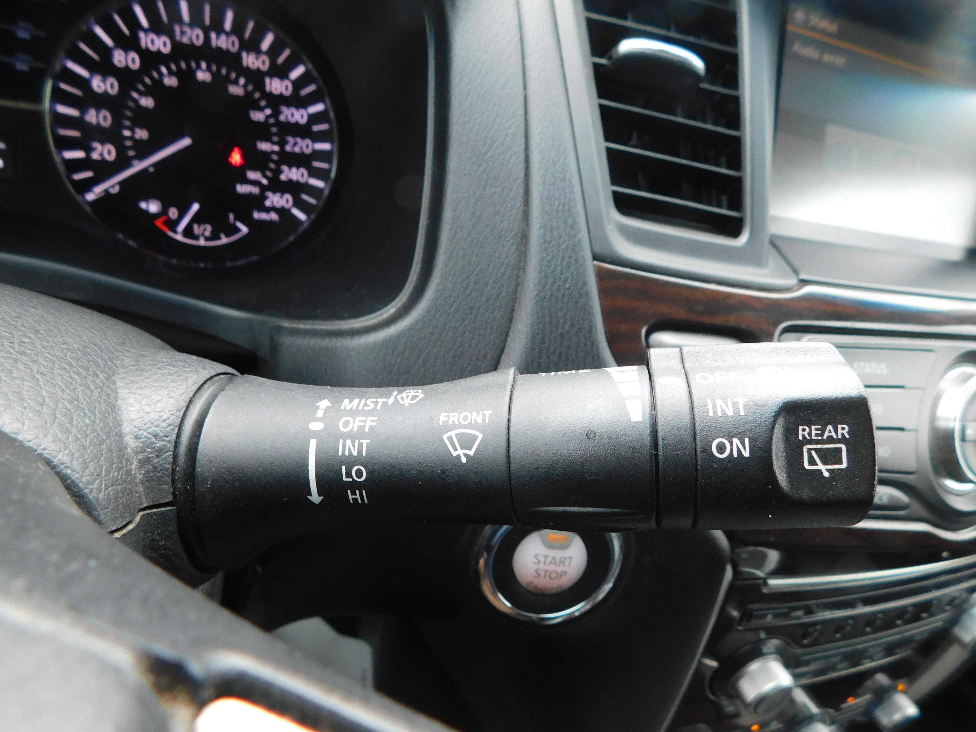 Nissan Pathfinder 2013 - Image 35