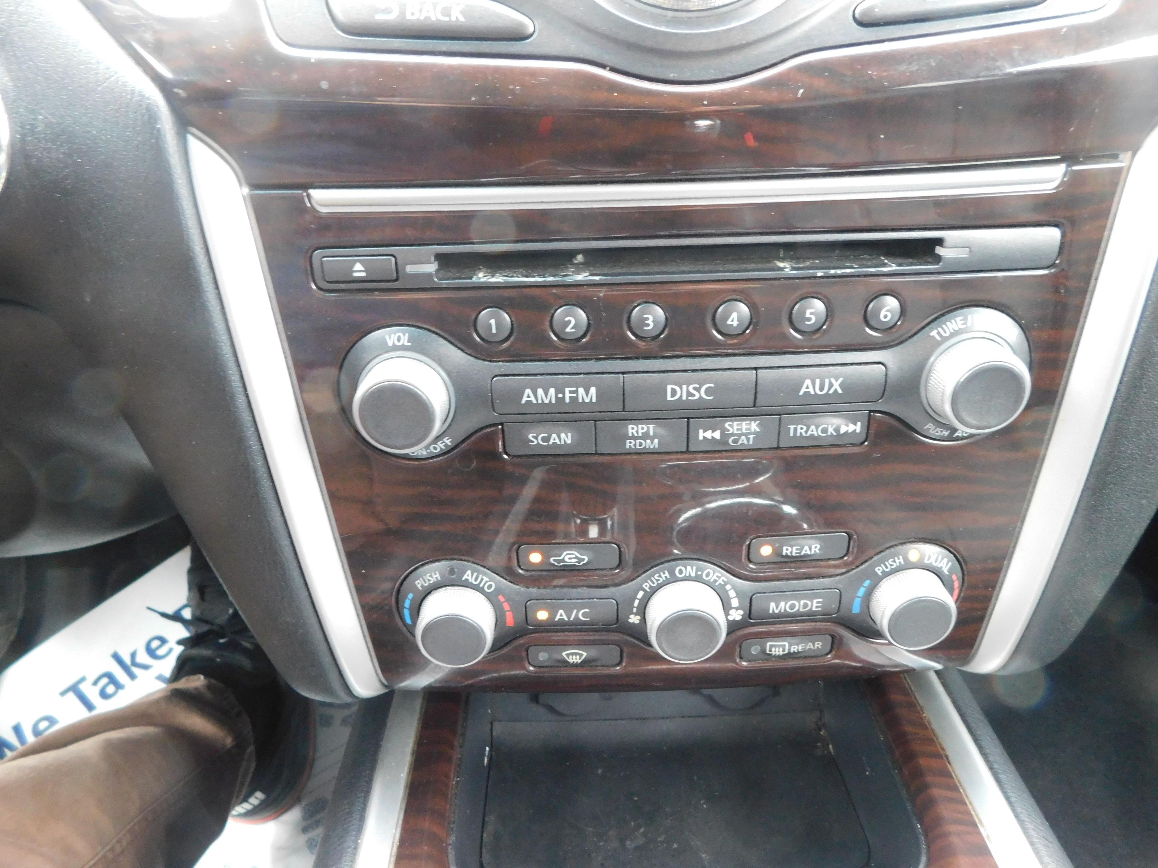 Nissan Pathfinder 2013 - Image 40