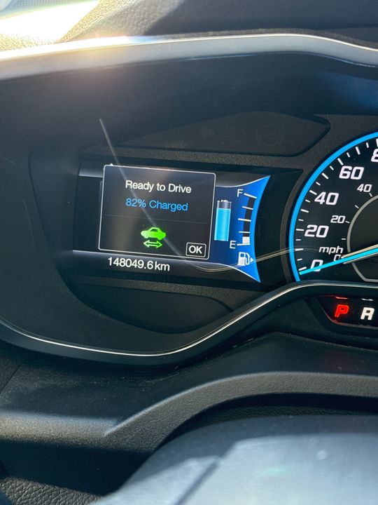 Ford C-Max Energi 2017 - Image 20