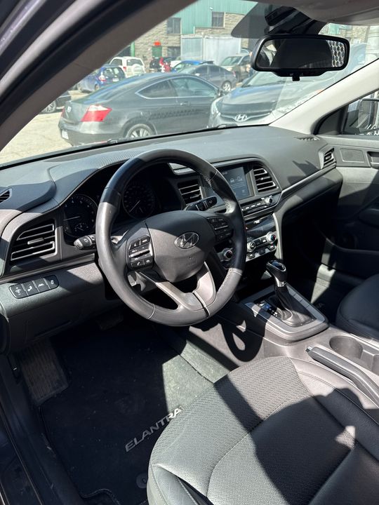 Hyundai Elantra 2020 - Image 17