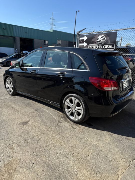 Mercedes-Benz B-Class 2015 - Image 10