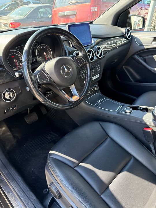 Mercedes-Benz B-Class 2015 - Image 20