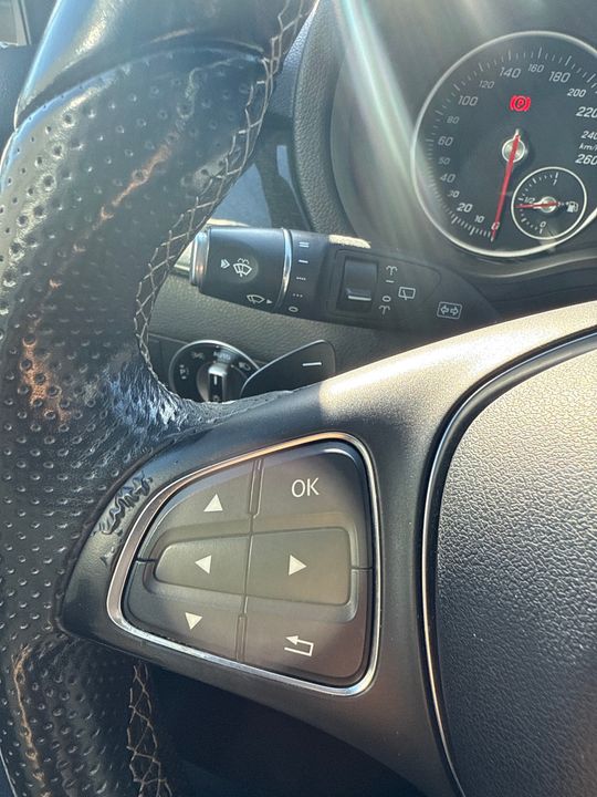 Mercedes-Benz B-Class 2015 - Image 23