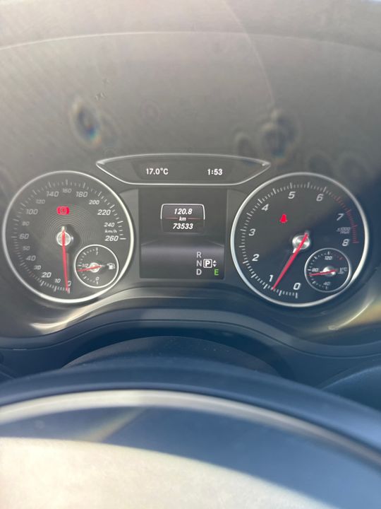 Mercedes-Benz B-Class 2015 - Image 25