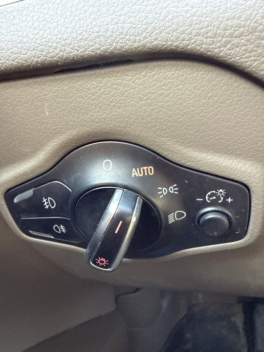 Audi Q5 2015 - Image 22