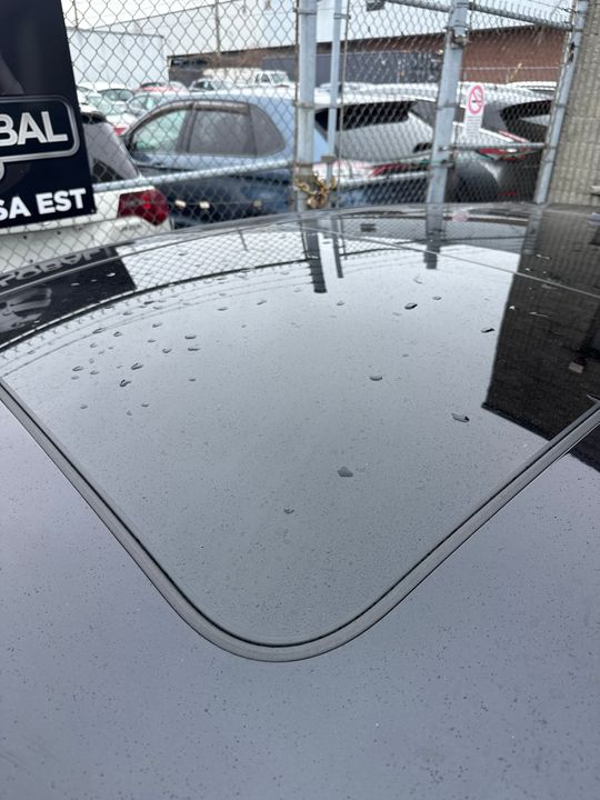 Porsche Macan 2022 - Image 12