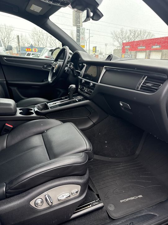 Porsche Macan 2022 - Image 13