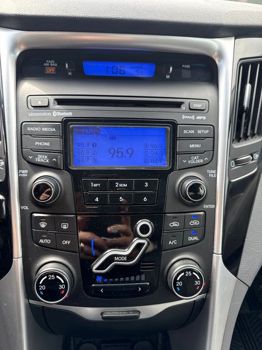 Hyundai Sonata 2013 - Image 26
