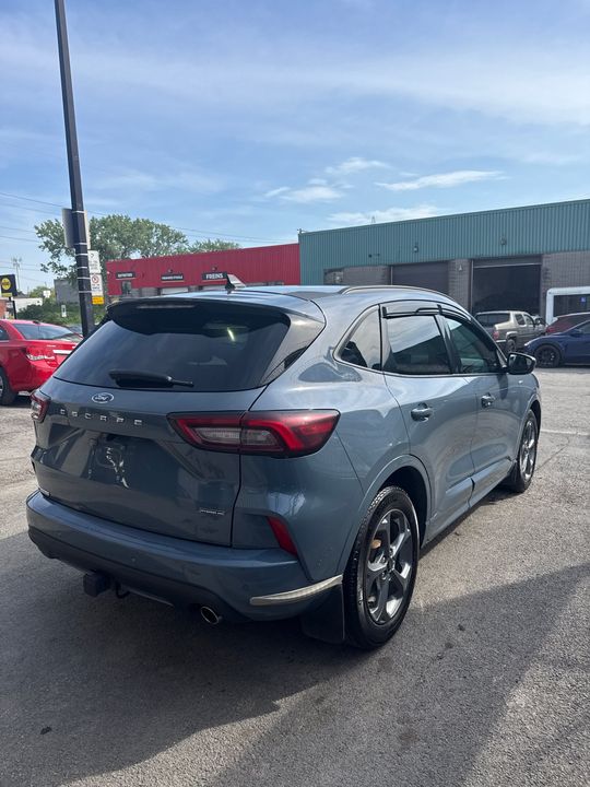 Ford Escape 2023 - Image 4