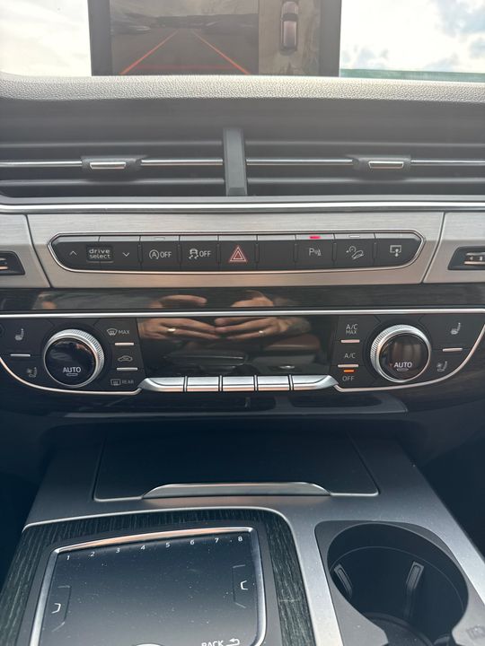 Audi Q7 2017 - Image 27