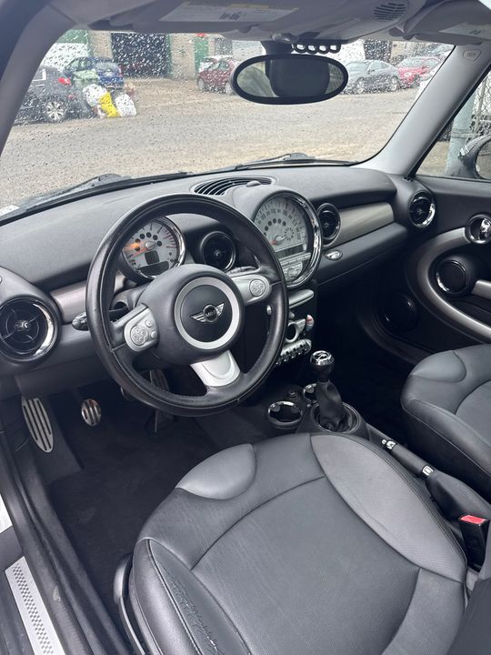 MINI Cooper S 2009 - Image 13