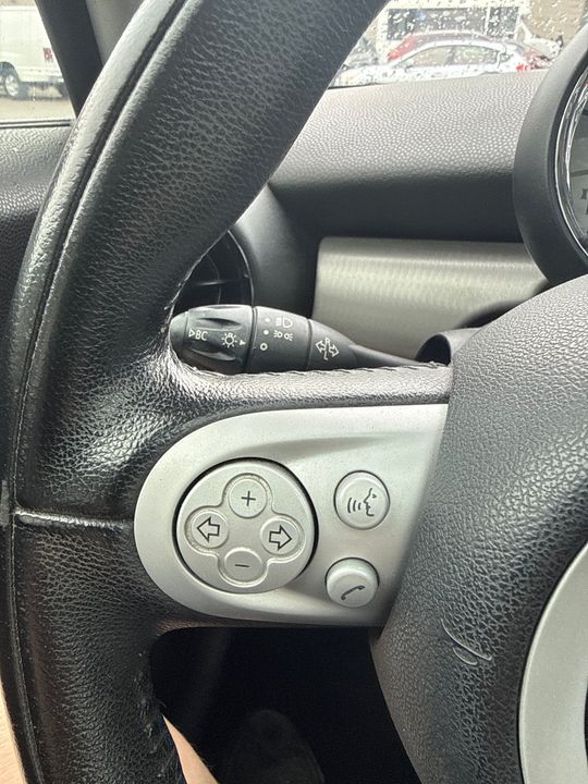 MINI Cooper S 2009 - Image 15