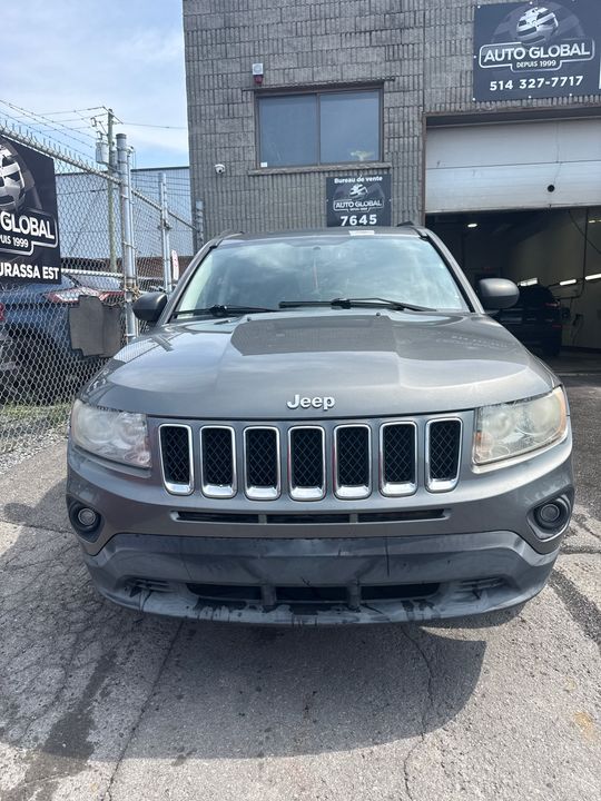 Jeep Compass 2011 - Image 2