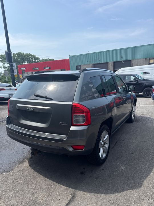 Jeep Compass 2011 - Image 4