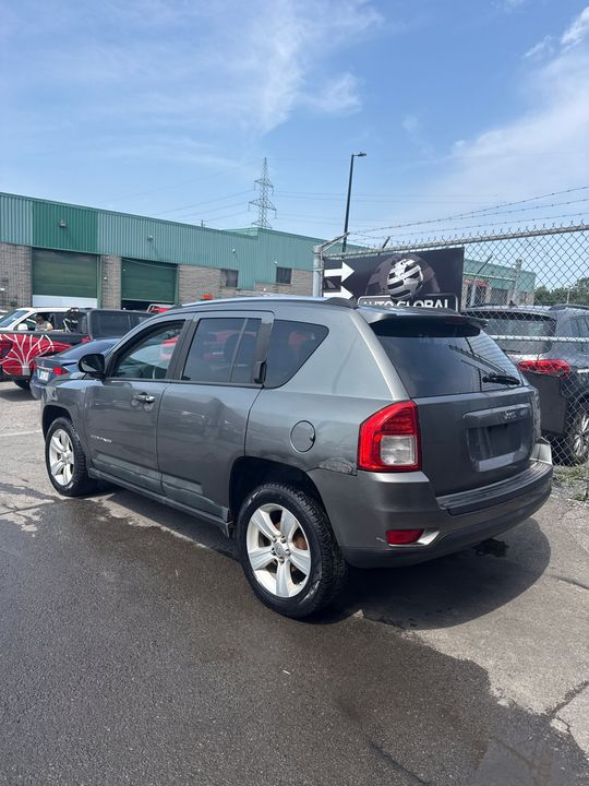 Jeep Compass 2011 - Image 6