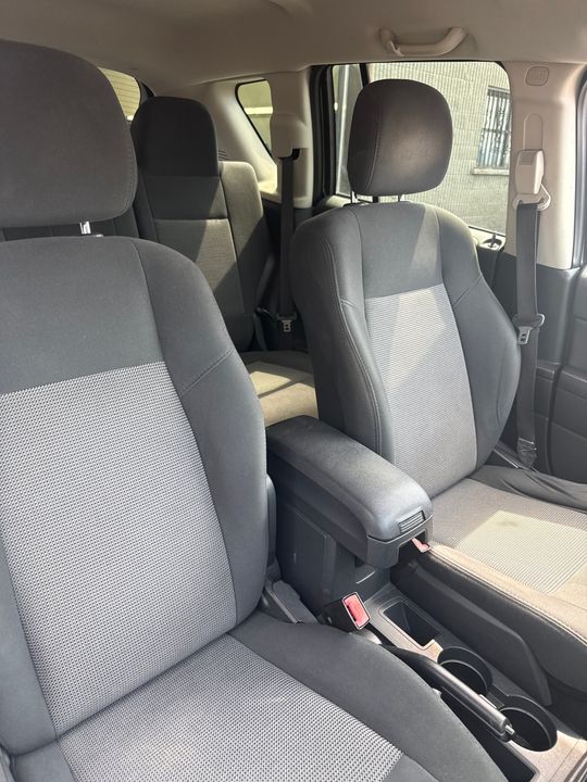 Jeep Compass 2011 - Image 10