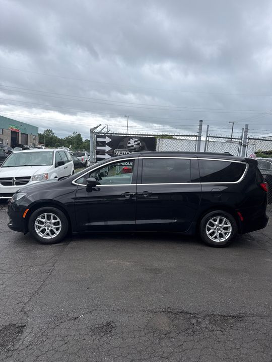 Chrysler Grand Caravan 2021 - Image 8