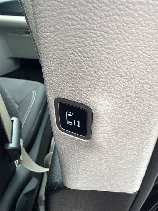 Chrysler Grand Caravan 2021 - Image 14
