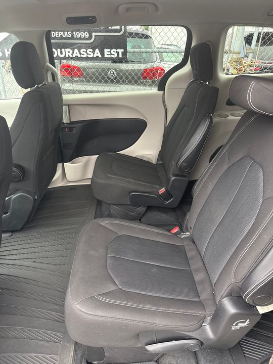 Chrysler Grand Caravan 2021 - Image 17