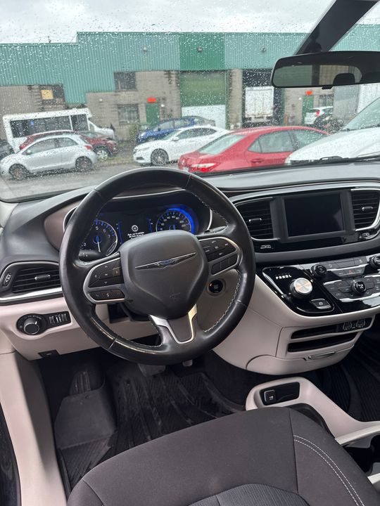 Chrysler Grand Caravan 2021 - Image 20