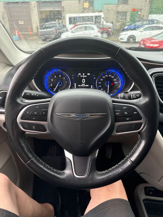 Chrysler Grand Caravan 2021 - Image 21