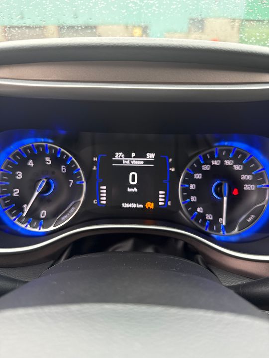 Chrysler Grand Caravan 2021 - Image 24