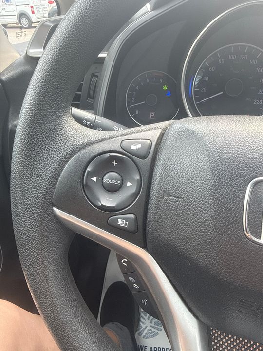 Honda Fit 2016 - Image 19