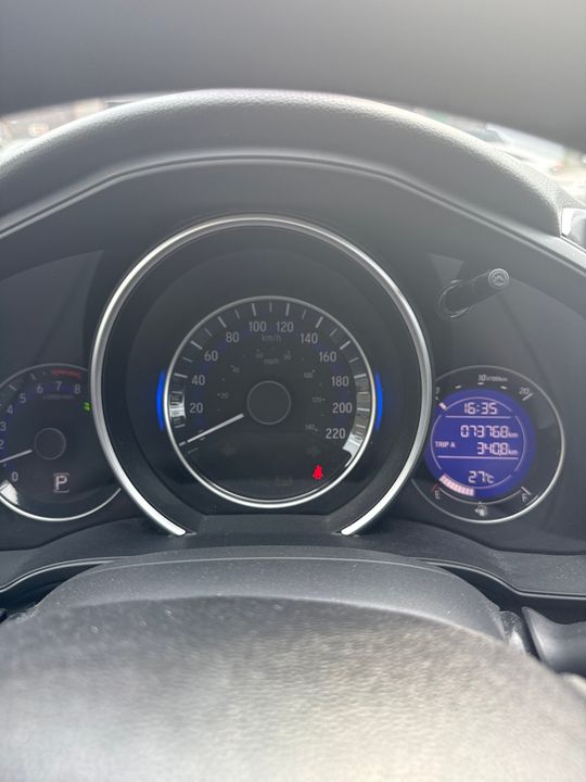 Honda Fit 2016 - Image 21