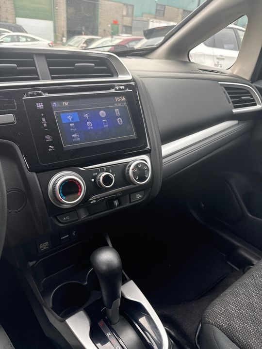 Honda Fit 2016 - Image 26
