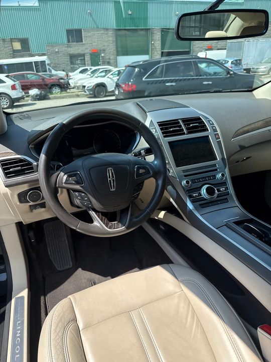Lincoln MKZ 2017 - Image 18