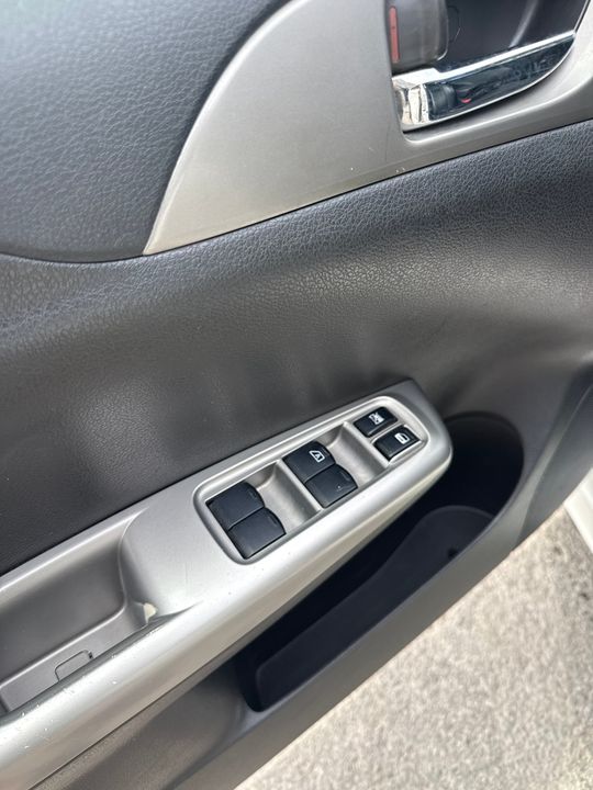 Subaru Impreza 2010 - Image 16