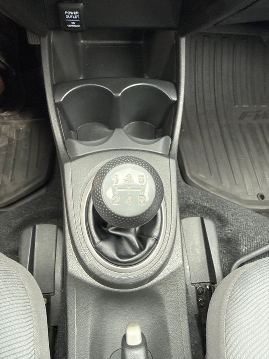Honda Fit 2014 - Image 19