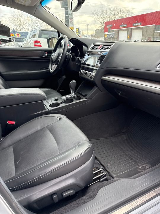 Subaru Legacy 2016 - Image 12