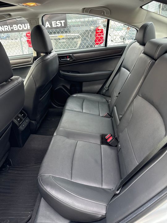 Subaru Legacy 2016 - Image 16