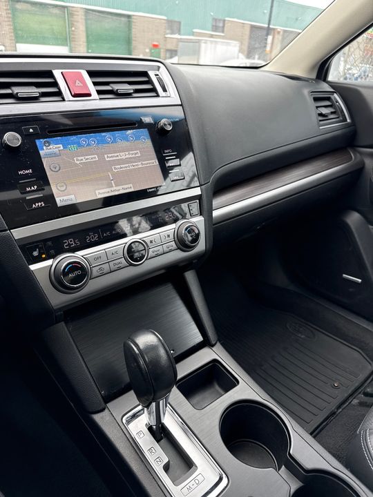 Subaru Legacy 2016 - Image 28