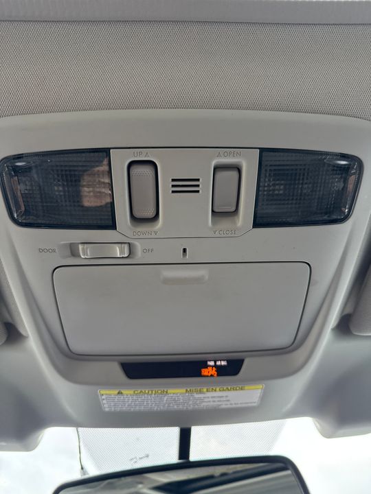 Subaru Legacy 2016 - Image 29