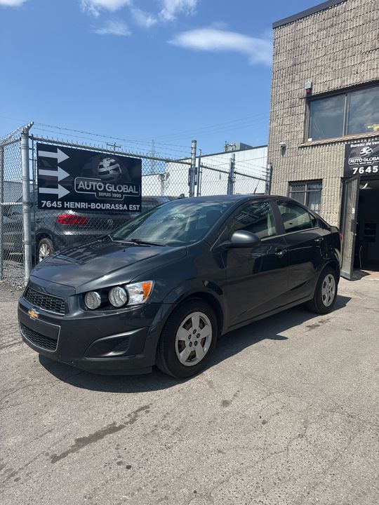 Chevrolet Sonic 2014 - Image 1