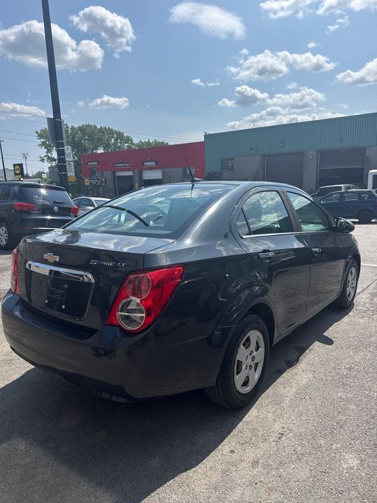 Chevrolet Sonic 2014 - Image 4