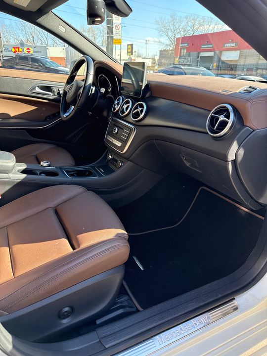 Mercedes-Benz CLA 250 2018 - Image 10