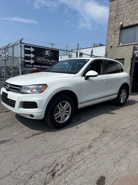 Volkswagen Touareg 2014 - Image 1