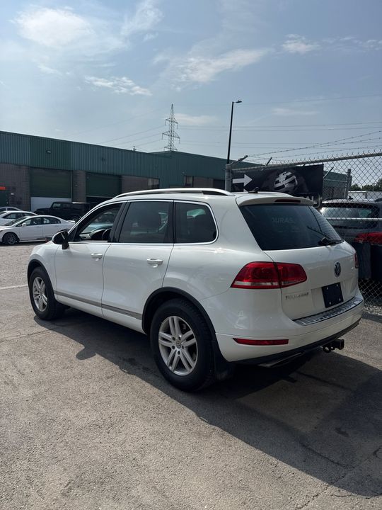 Volkswagen Touareg 2014 - Image 8