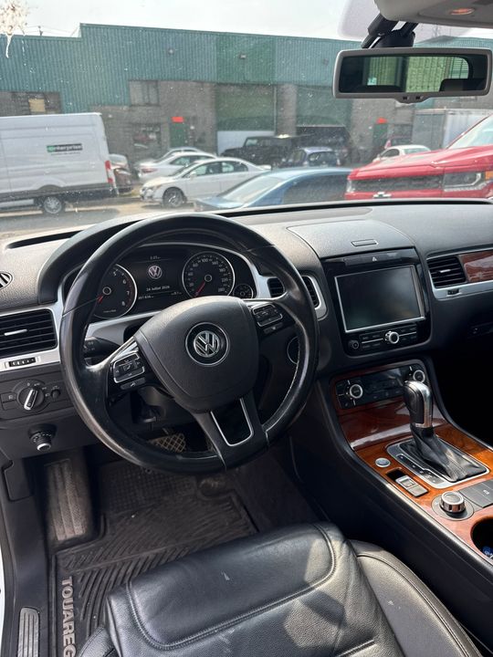 Volkswagen Touareg 2014 - Image 20