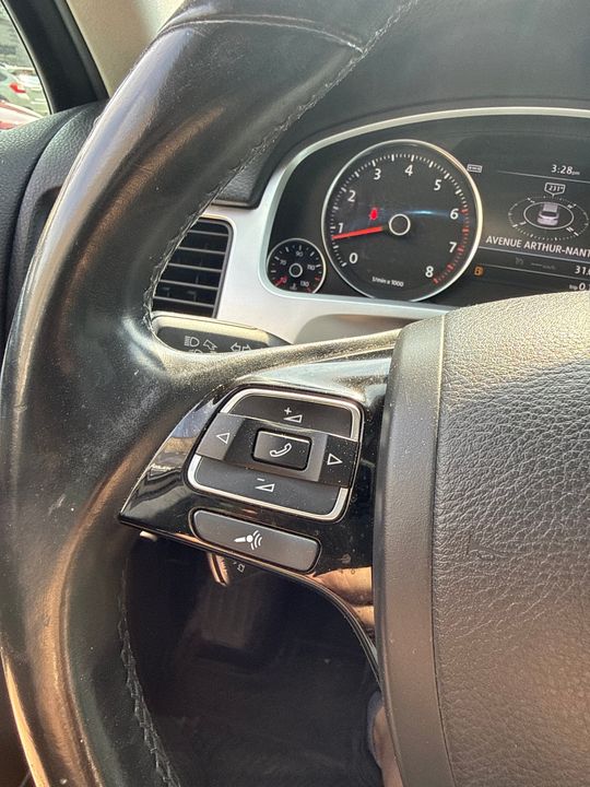 Volkswagen Touareg 2014 - Image 22